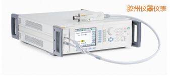 �z��Low Phase Noise Reference Source