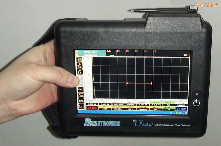 �𰲕r������̽���x